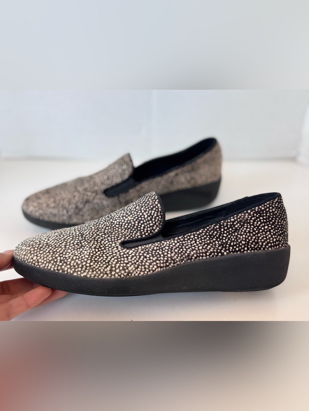 FitFlop Black Dotted Fur Leather Slip On Comfort Loafer Wedge Women's Shoes 38.5 - Picture 5 of 10